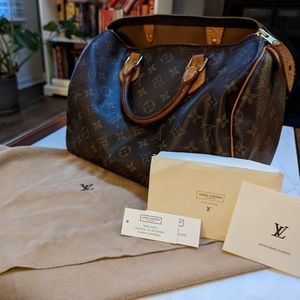 Authentic vintage Louis Vuitton monogram Speedy 30